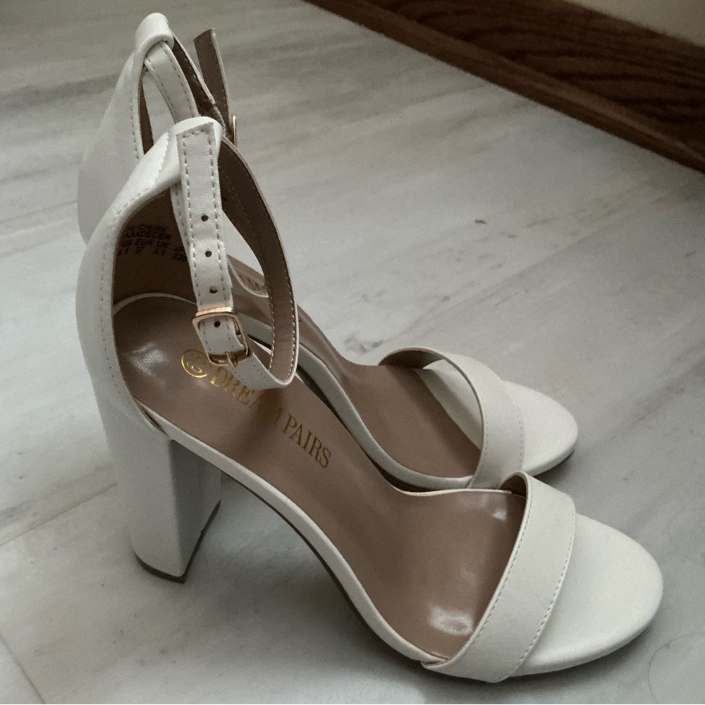 Dream Pairs Cream Block Heel Sandals - Picture 7 of 8